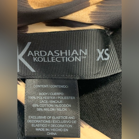 🐆 Kardashian Kollection Blouse🐆 - Picture 5 of 6